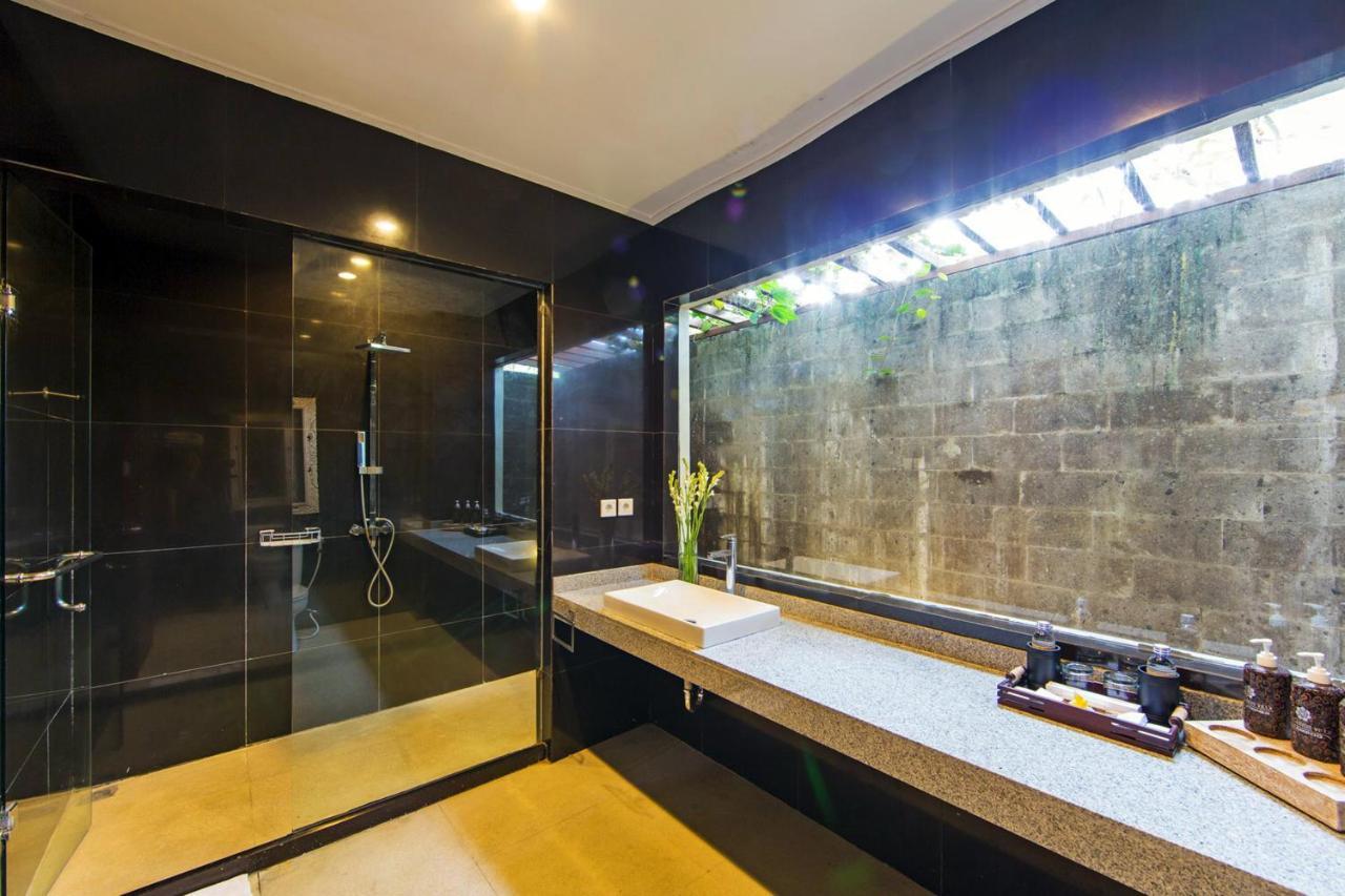 White Lotus Villas Seminyak Exterior foto